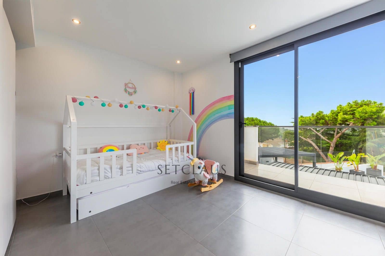 5 soverom Villa til salgs i Badalona med svømmebasseng garasje - € 1 375 000 (Ref: 9331868)