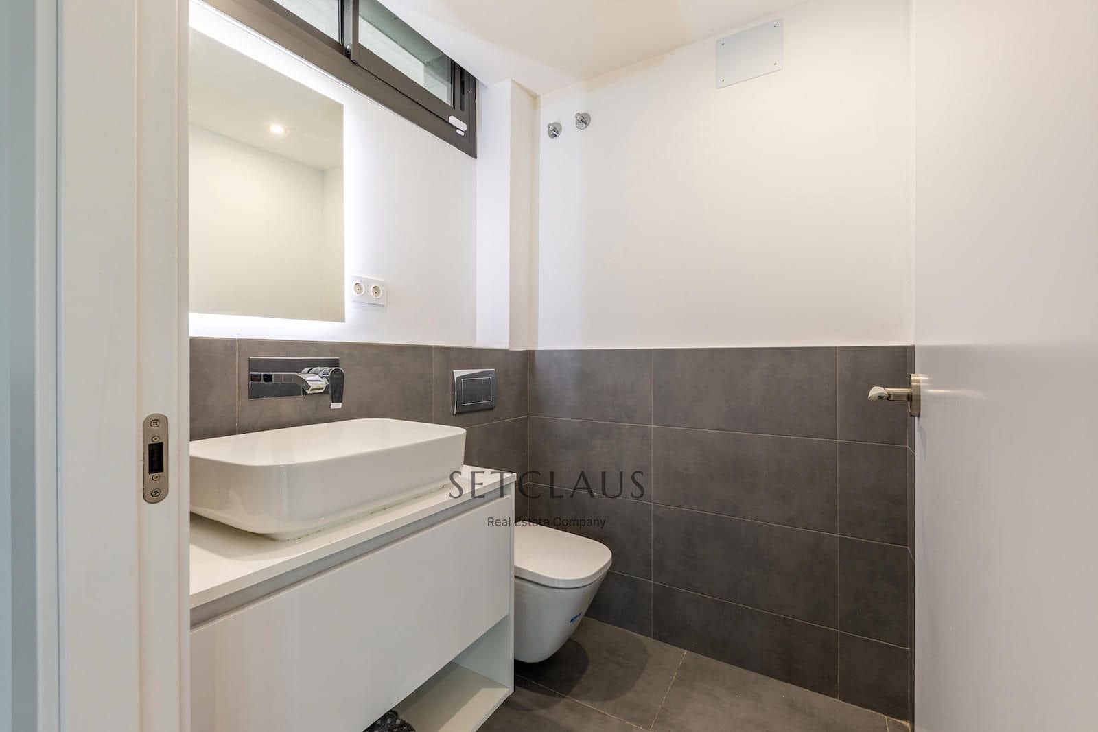 5 soverom Villa til salgs i Badalona med svømmebasseng garasje - € 1 375 000 (Ref: 9331868)