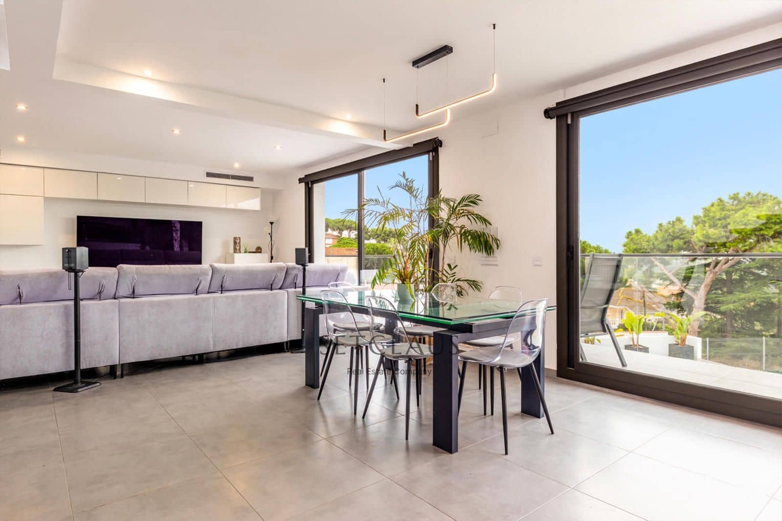 5 soverom Villa til salgs i Badalona med svømmebasseng garasje - € 1 375 000 (Ref: 9331868)