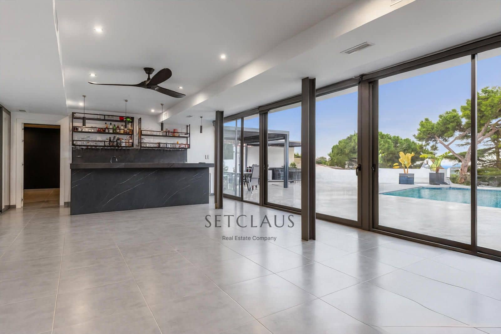 5 soverom Villa til salgs i Badalona med svømmebasseng garasje - € 1 375 000 (Ref: 9331868)