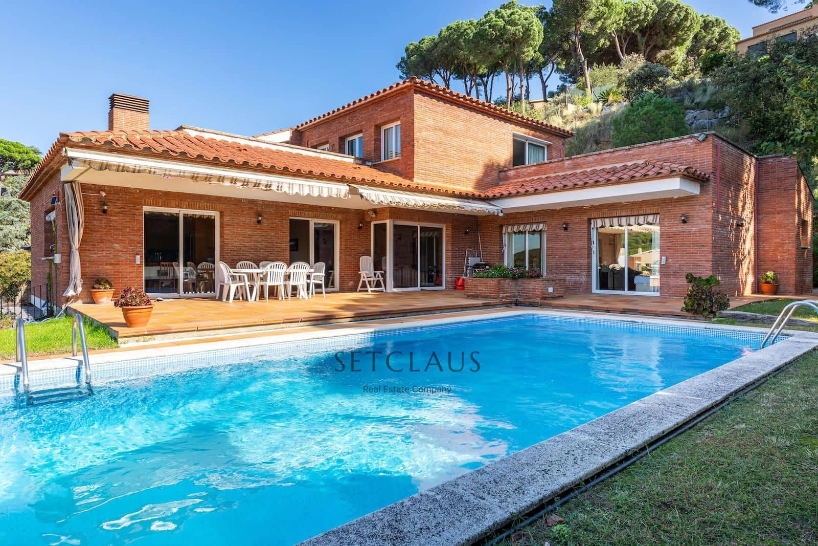 5 slaapkamer Villa te koop in Caldes d'Estrac met zwembad garage - € 830.000 (Ref: 9343607)