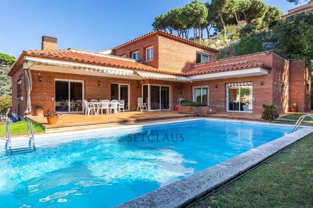 5 slaapkamer Villa te koop in Caldes d'Estrac met zwembad garage - € 830.000 (Ref: 9343607)