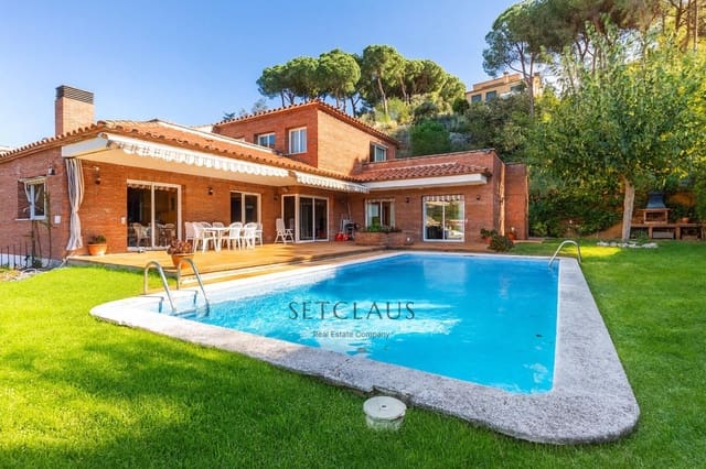 5 slaapkamer Villa te koop in Caldes d'Estrac met zwembad garage - € 830.000 (Ref: 9343607)