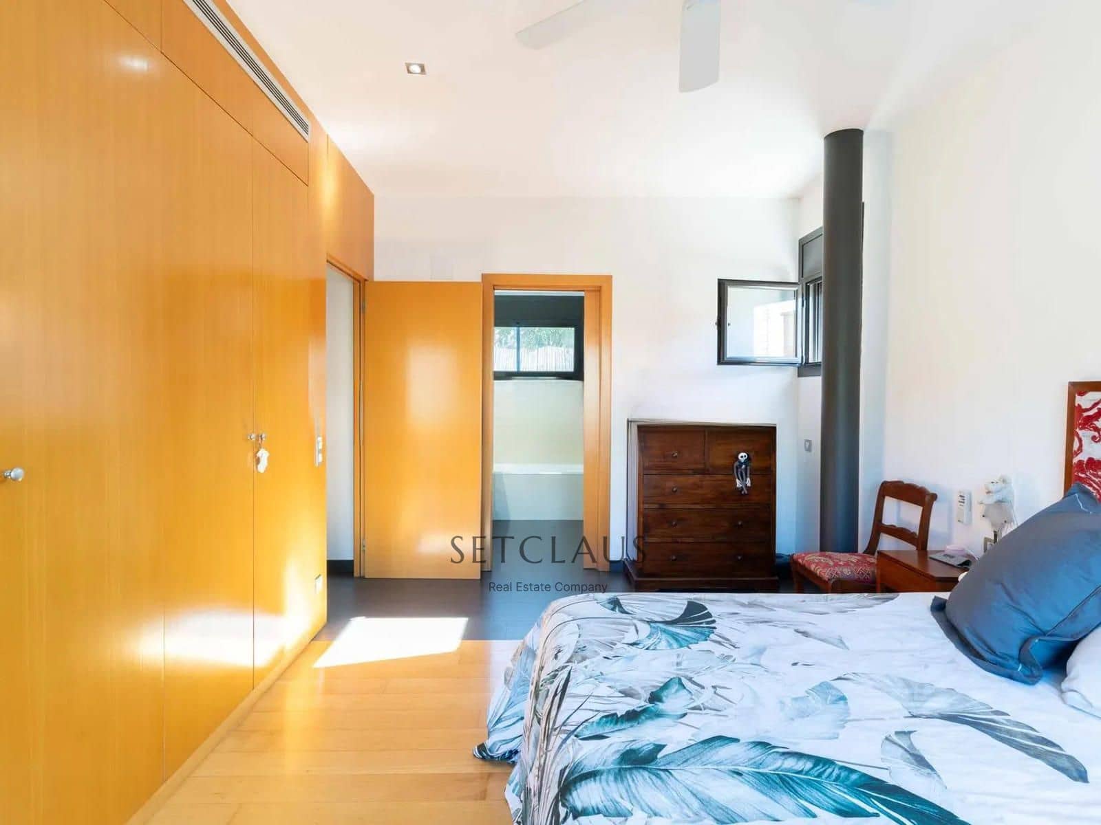 5 bedroom Villa for sale in Alella with pool garage - € 1,100,000 (Ref: 9345704)