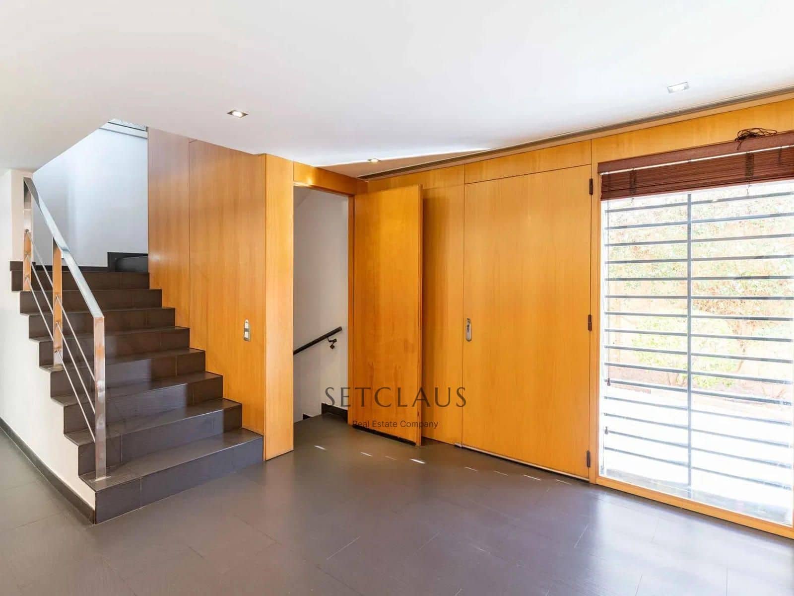 5 bedroom Villa for sale in Alella with pool garage - € 1,100,000 (Ref: 9345704)