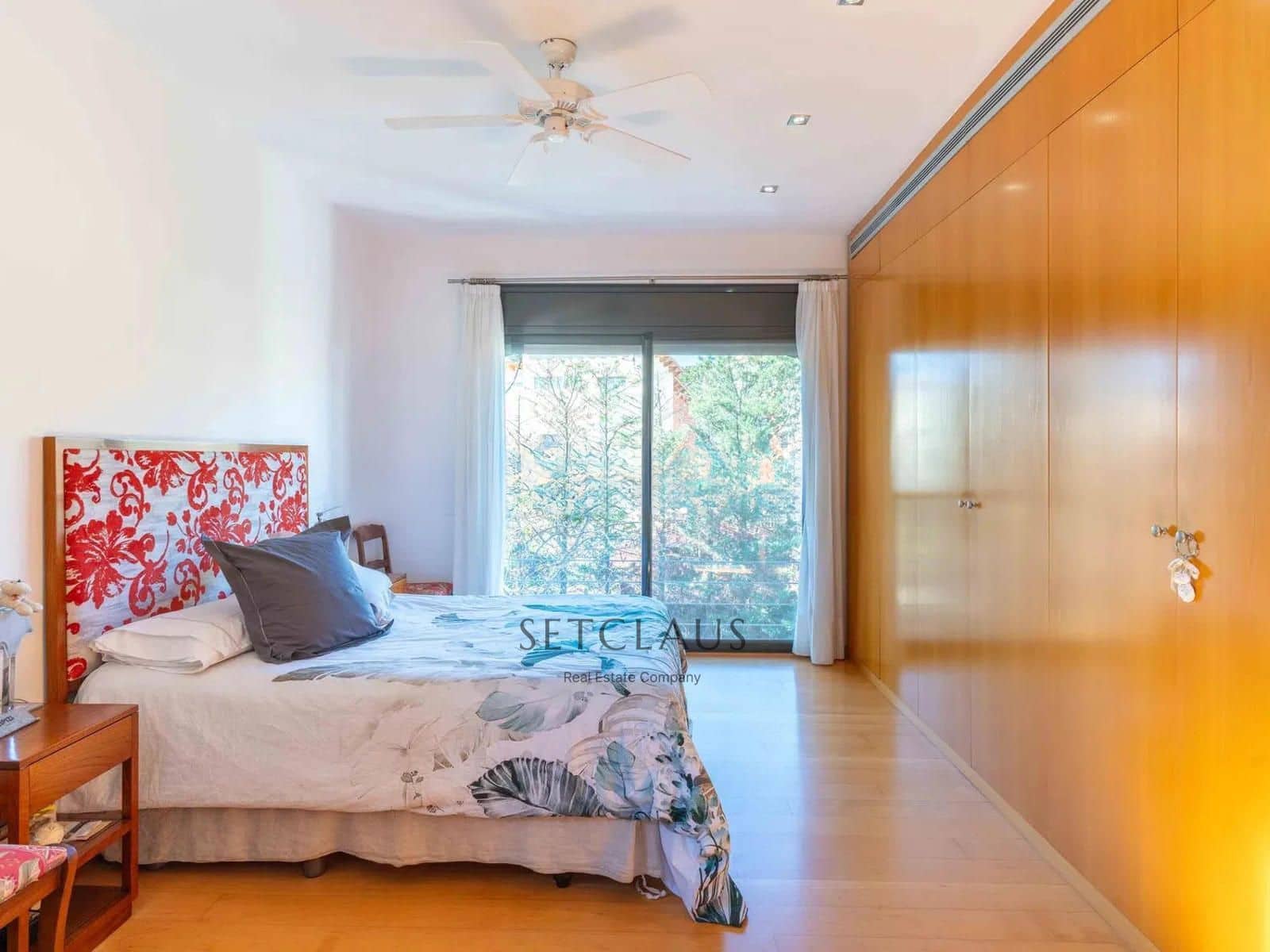 5 bedroom Villa for sale in Alella with pool garage - € 1,100,000 (Ref: 9345704)