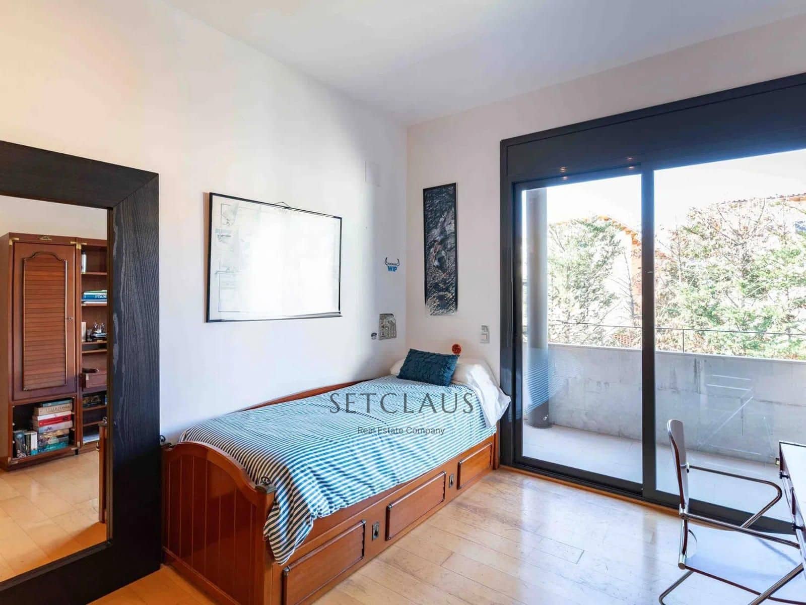 5 bedroom Villa for sale in Alella with pool garage - € 1,100,000 (Ref: 9345704)