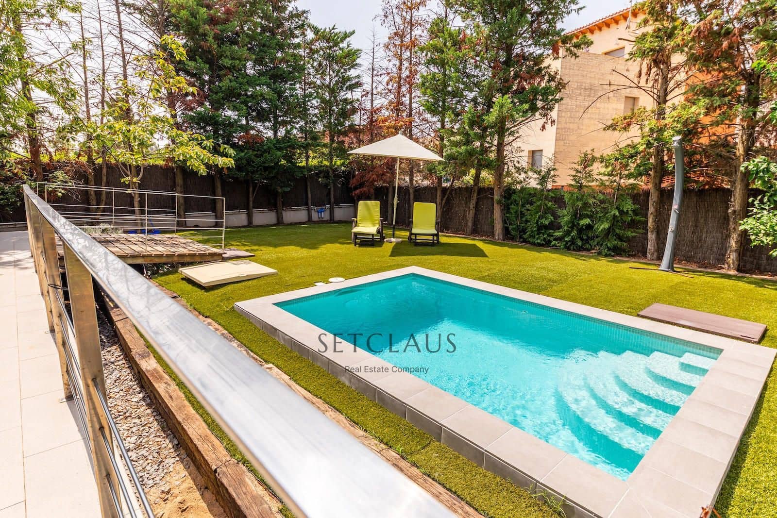 5 bedroom Villa for sale in Alella with pool garage - € 1,100,000 (Ref: 9345704)