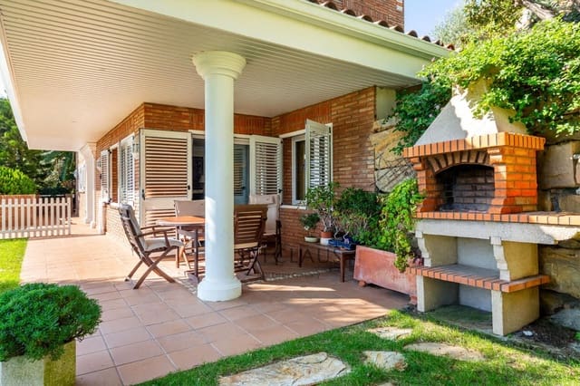 6 soverom Villa til salgs i Teià med garasje - € 1 490 000 (Ref: 9348668)