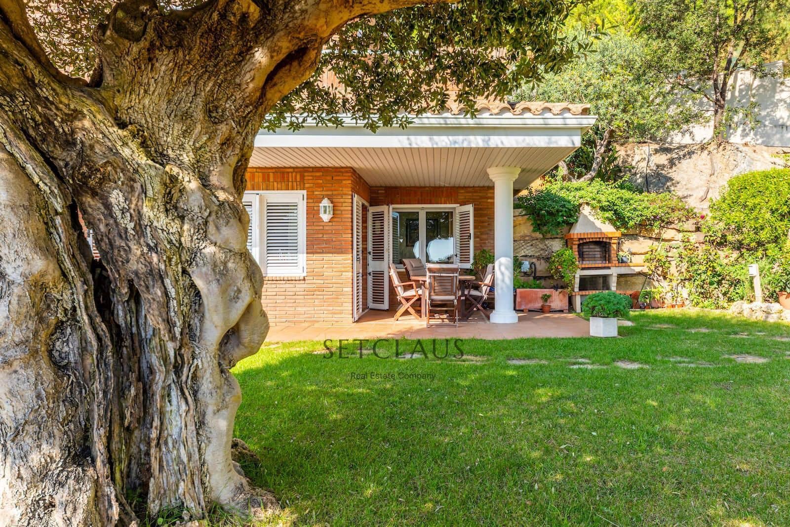 6 soverom Villa til salgs i Teia med garasje - € 1 490 000 (Ref: 9348668)