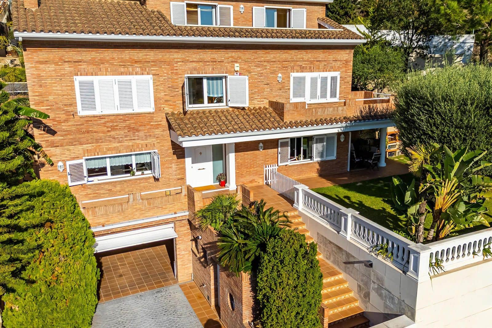 6 soverom Villa til salgs i Teia med garasje - € 1 490 000 (Ref: 9348668)