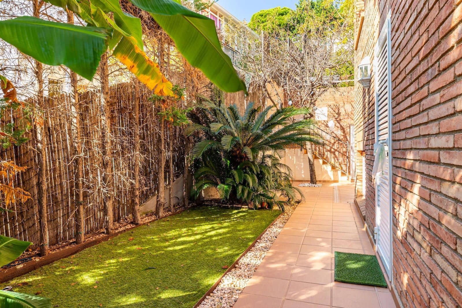 6 soverom Villa til salgs i Teia med garasje - € 1 490 000 (Ref: 9348668)