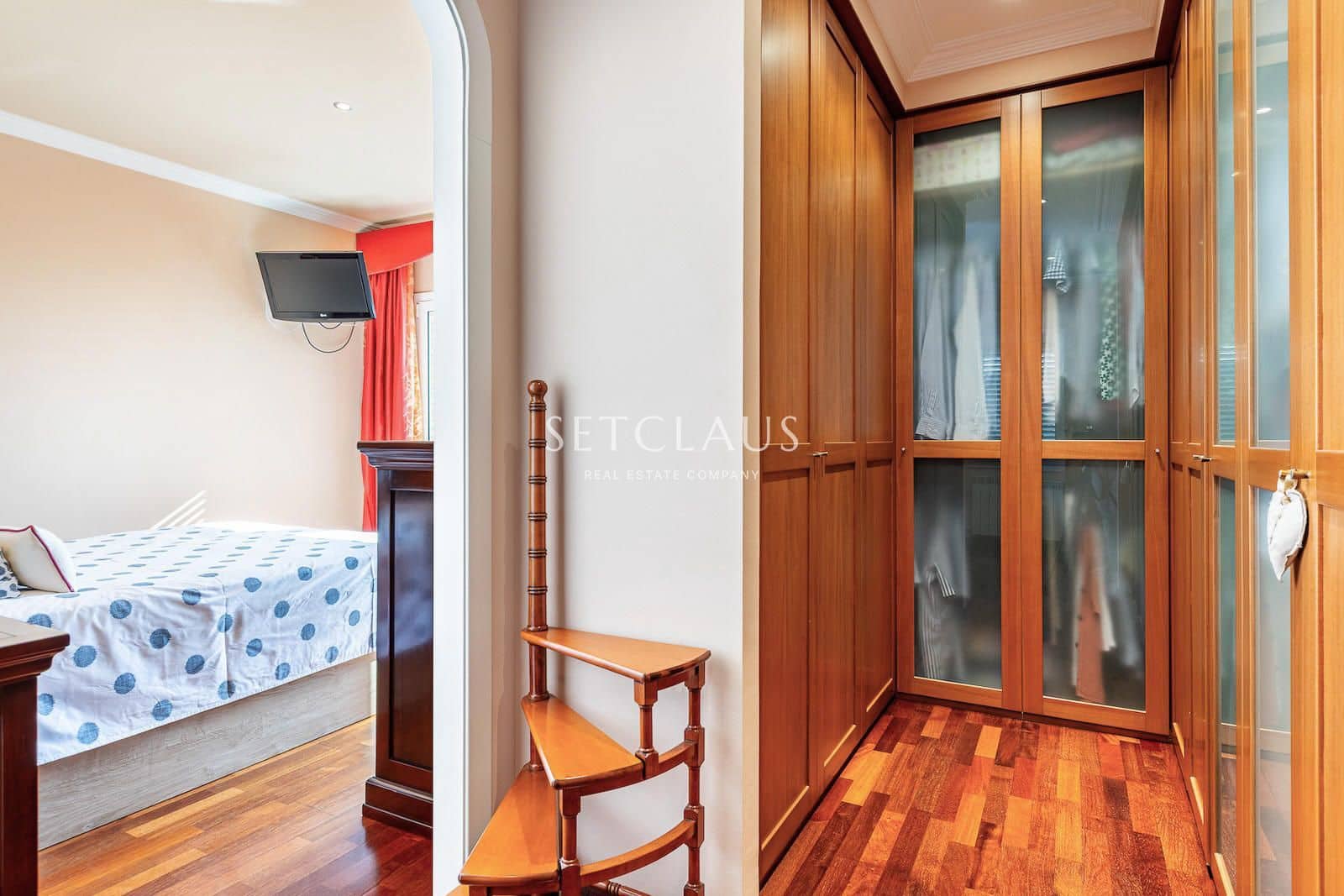 6 bedroom Villa for sale in Teia with garage - € 1,350,000 (Ref: 9348668)