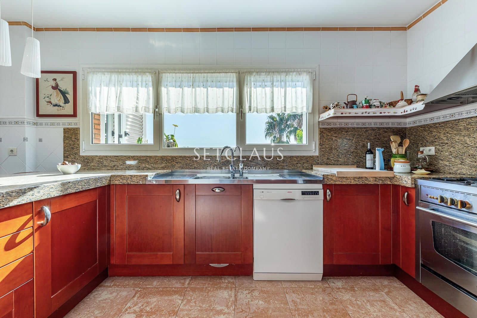 6 bedroom Villa for sale in Teia with garage - € 1,350,000 (Ref: 9348668)