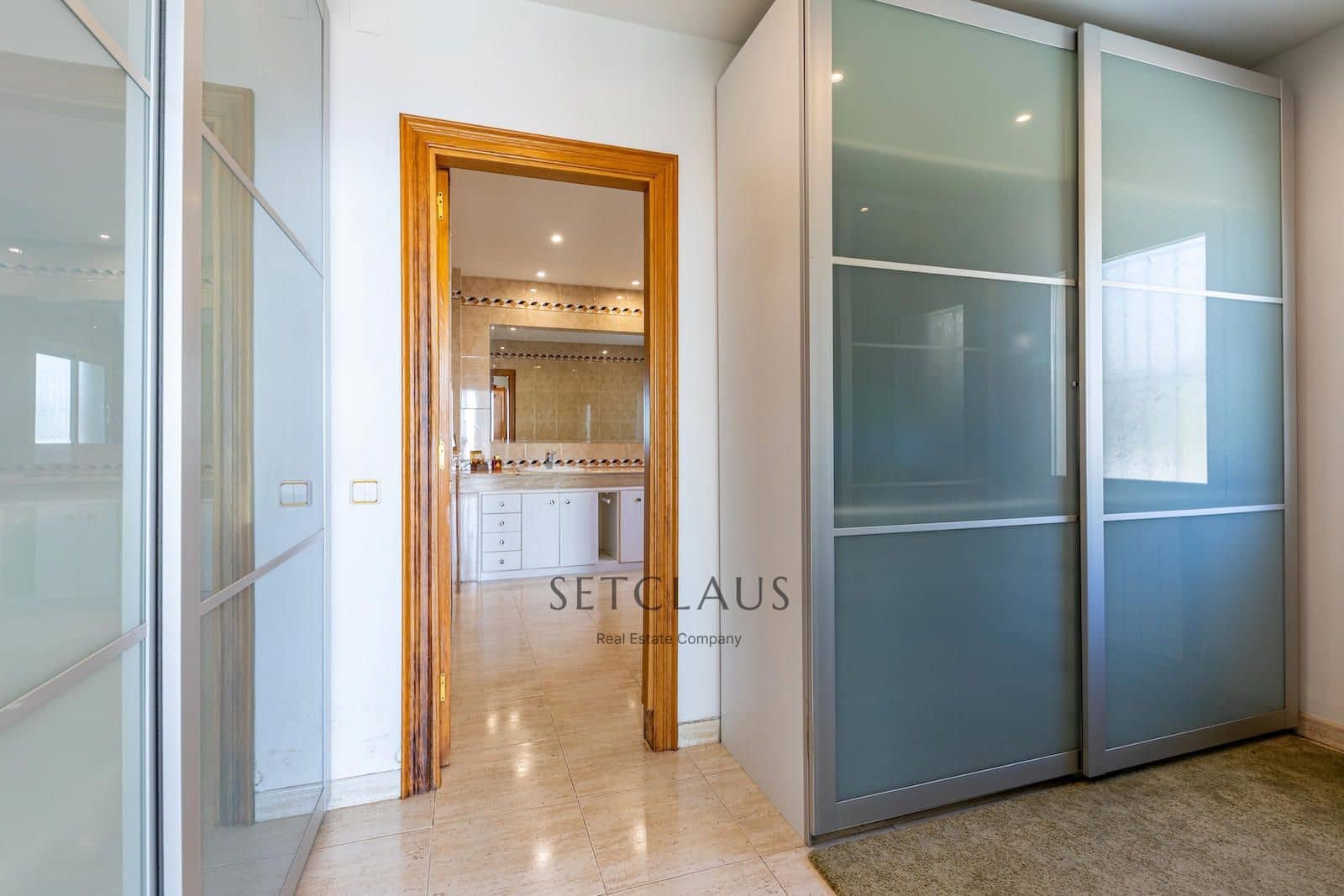 7 sypialnia Willa na sprzedaż w Alella z basenem garażem - 1 200 000 € (Ref: 9354527)