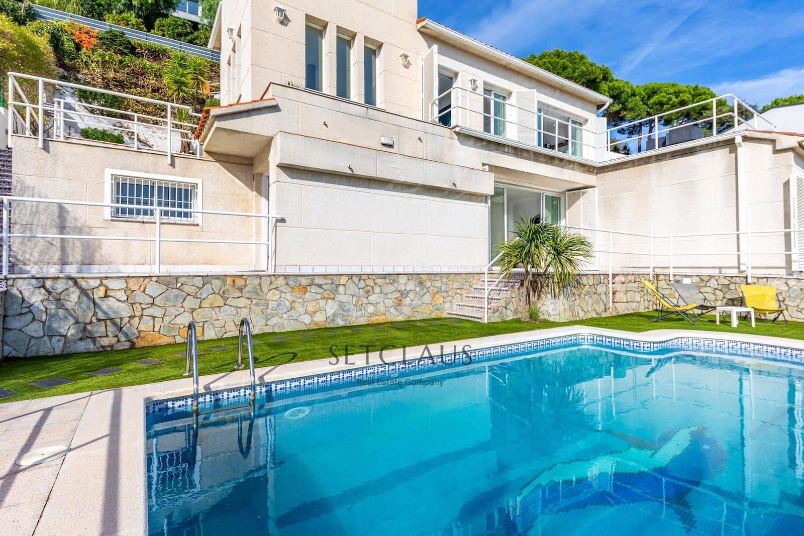 7 sypialnia Willa na sprzedaż w Alella z basenem garażem - 1 200 000 € (Ref: 9354527)