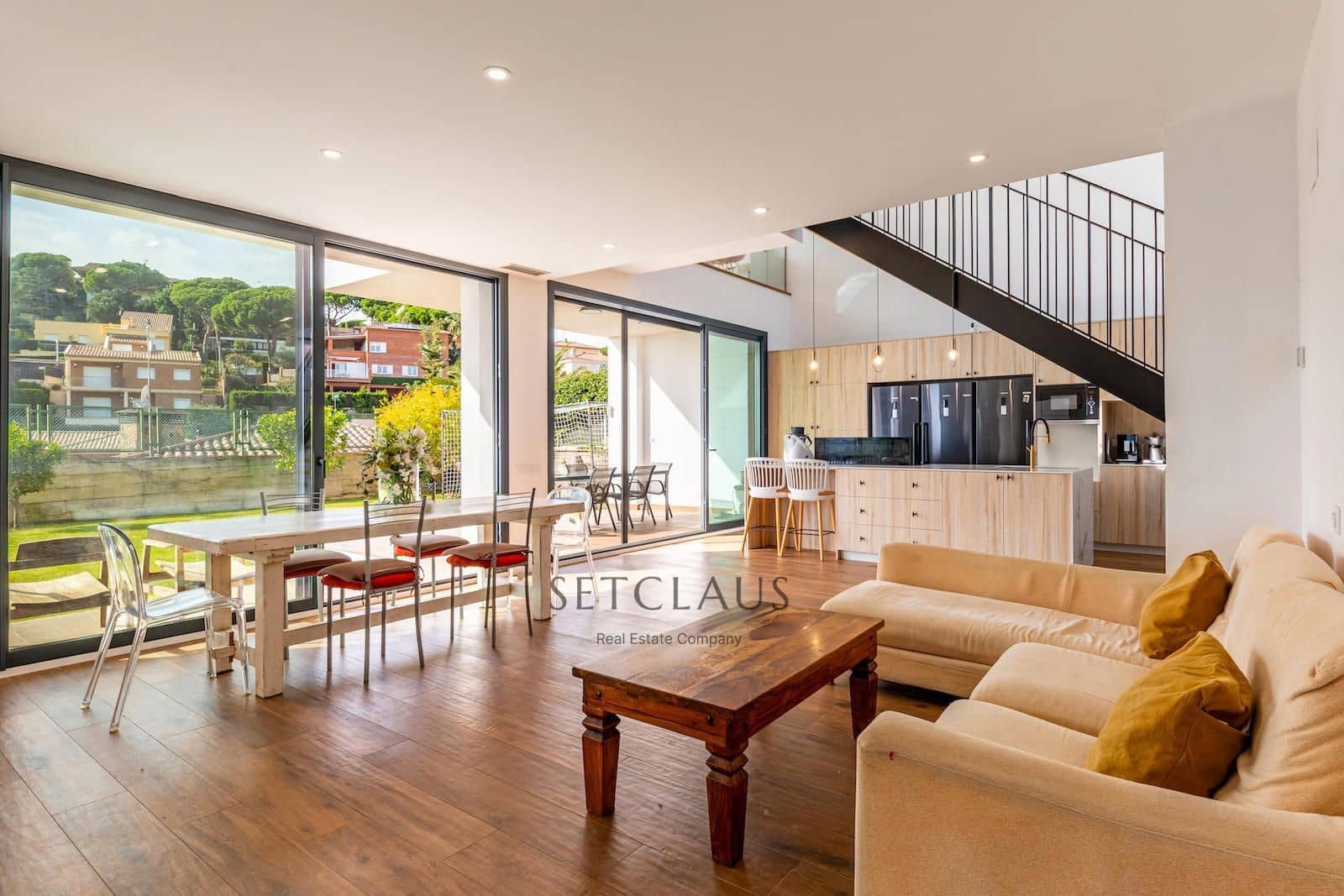 6 soverom Villa til salgs i Premia de Dalt med svømmebasseng garasje - € 1 450 000 (Ref: 9357745)