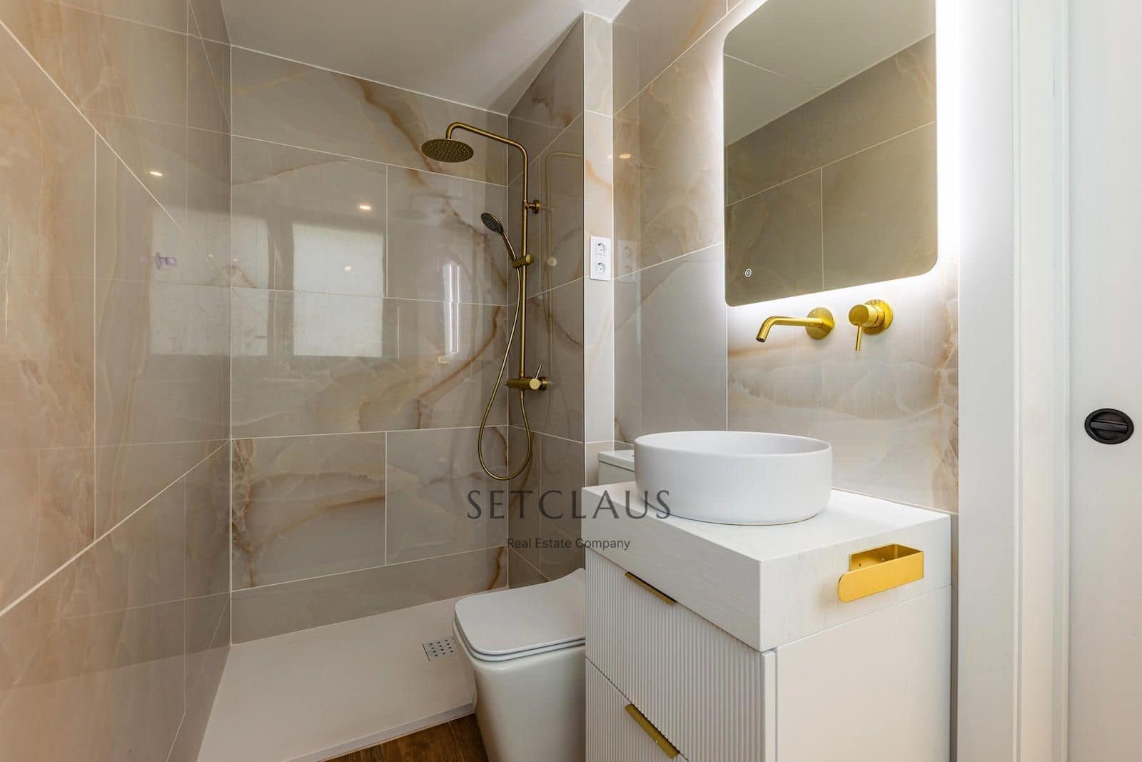 6 soverom Villa til salgs i Premia de Dalt med svømmebasseng garasje - € 1 450 000 (Ref: 9357745)