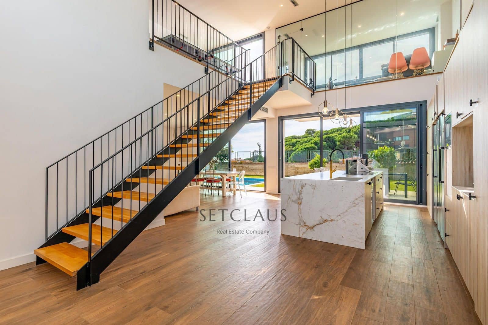 6 soverom Villa til salgs i Premia de Dalt med svømmebasseng garasje - € 1 450 000 (Ref: 9357745)