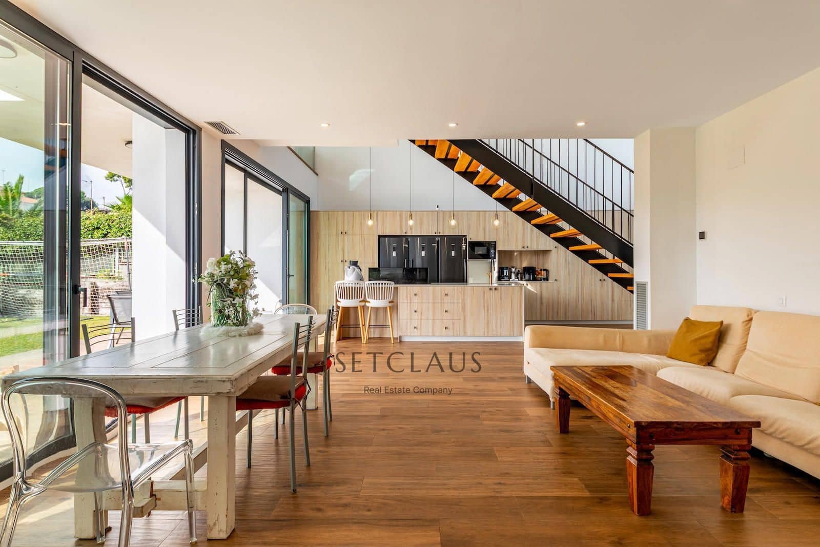 6 soverom Villa til salgs i Premia de Dalt med svømmebasseng garasje - € 1 450 000 (Ref: 9357745)