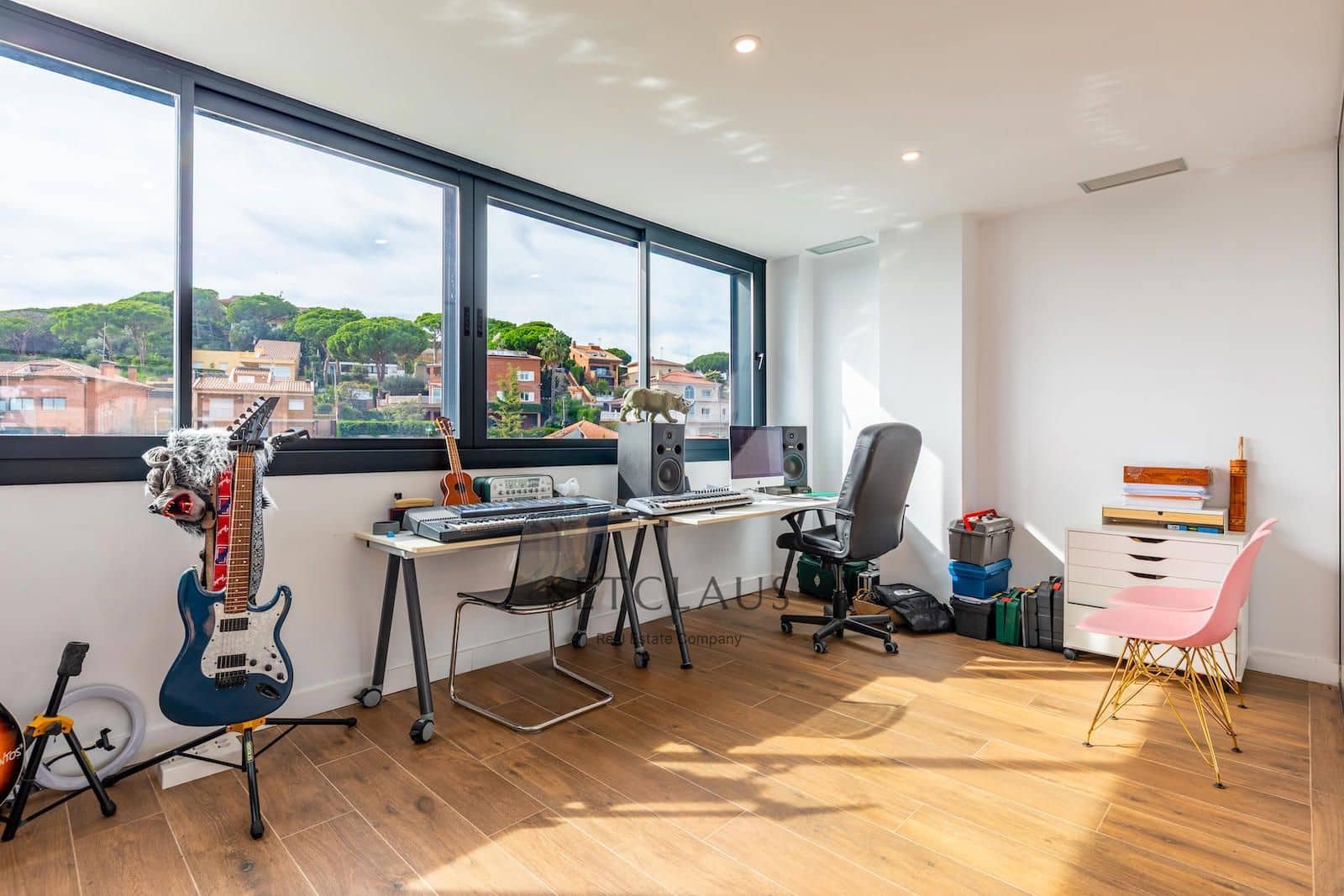 6 soverom Villa til salgs i Premia de Dalt med svømmebasseng garasje - € 1 450 000 (Ref: 9357745)