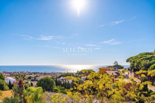 6 bedroom Villa for sale in Premià de Dalt with pool garage - € 1,350,000 (Ref: 9357745)