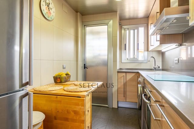 4 sypialnia Penthouse na sprzedaż w El Masnou - 470 000 € (Ref: 9363418)