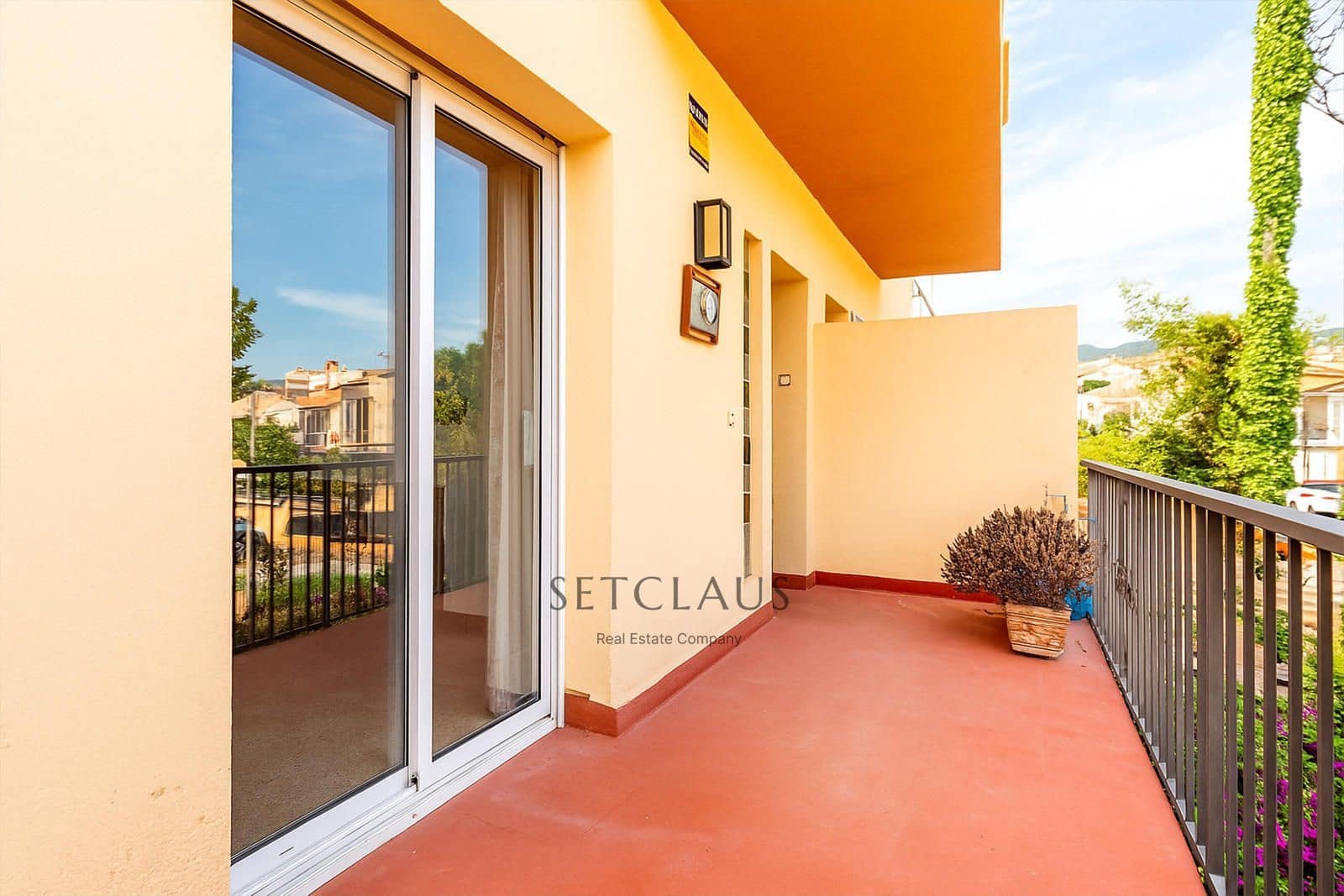 4 bedroom Villa for sale in Alella with garage - € 565,000 (Ref: 9373937)