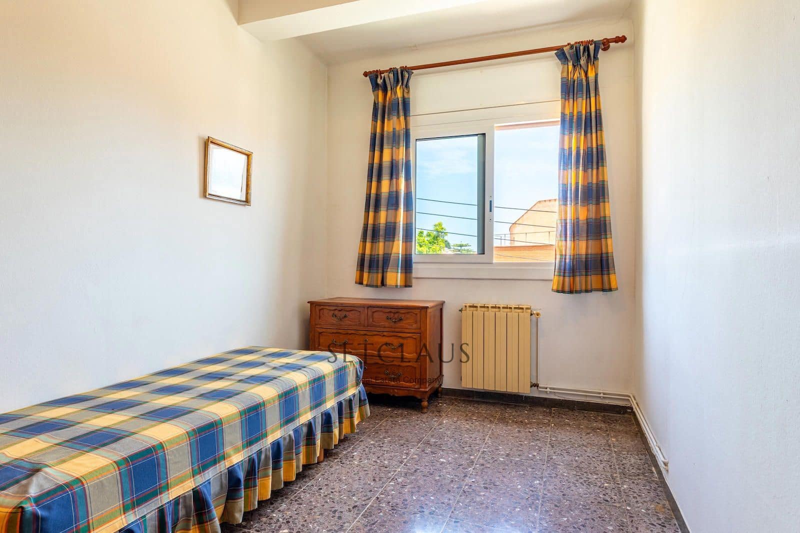 4 bedroom Villa for sale in Alella with garage - € 565,000 (Ref: 9373937)