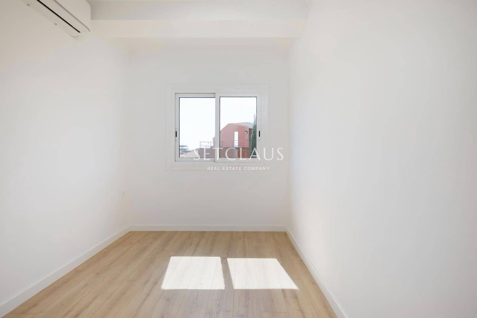 3 bedroom Villa for sale in Alella with pool garage - € 735,000 (Ref: 9373937)
