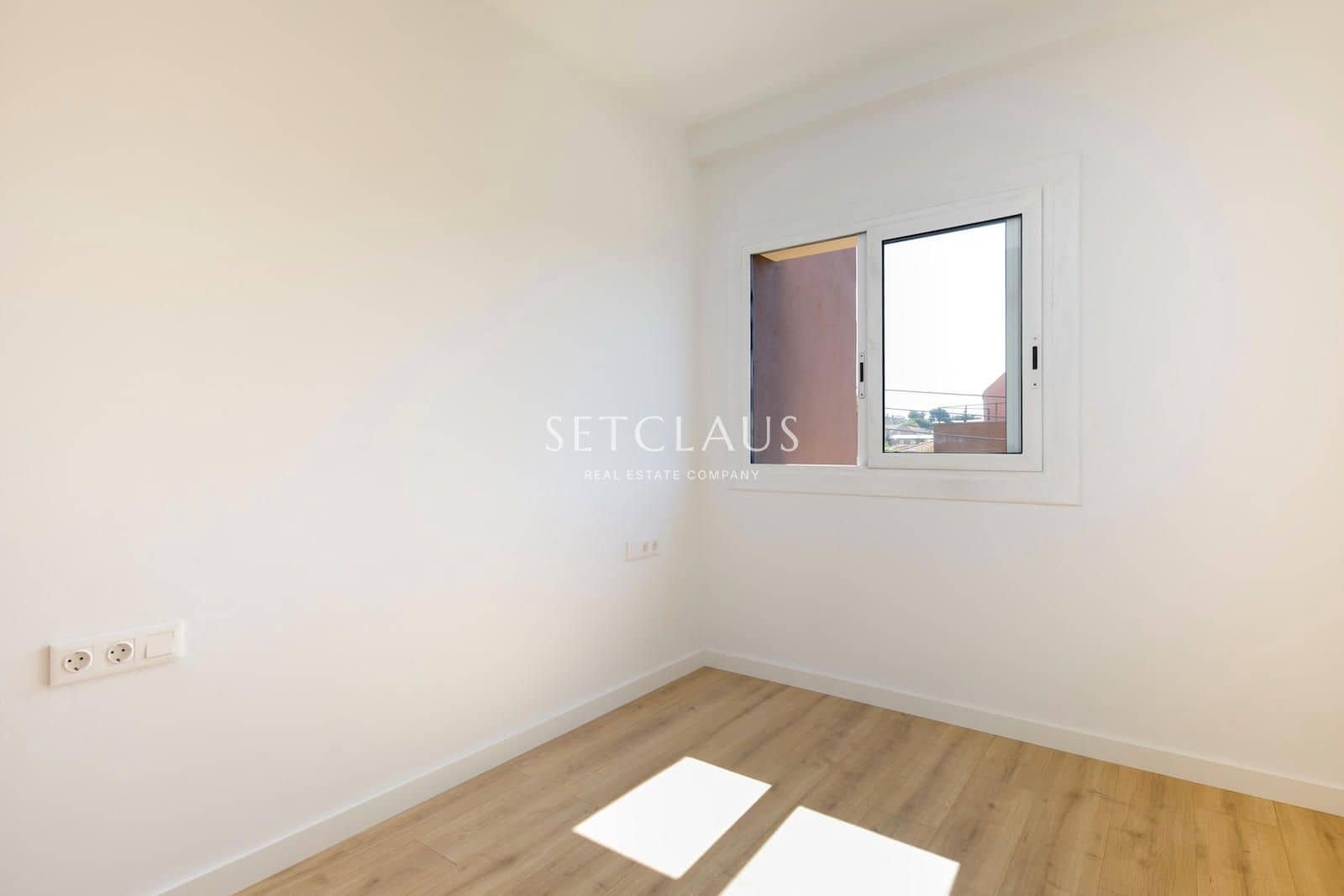 3 bedroom Villa for sale in Alella with pool garage - € 735,000 (Ref: 9373937)