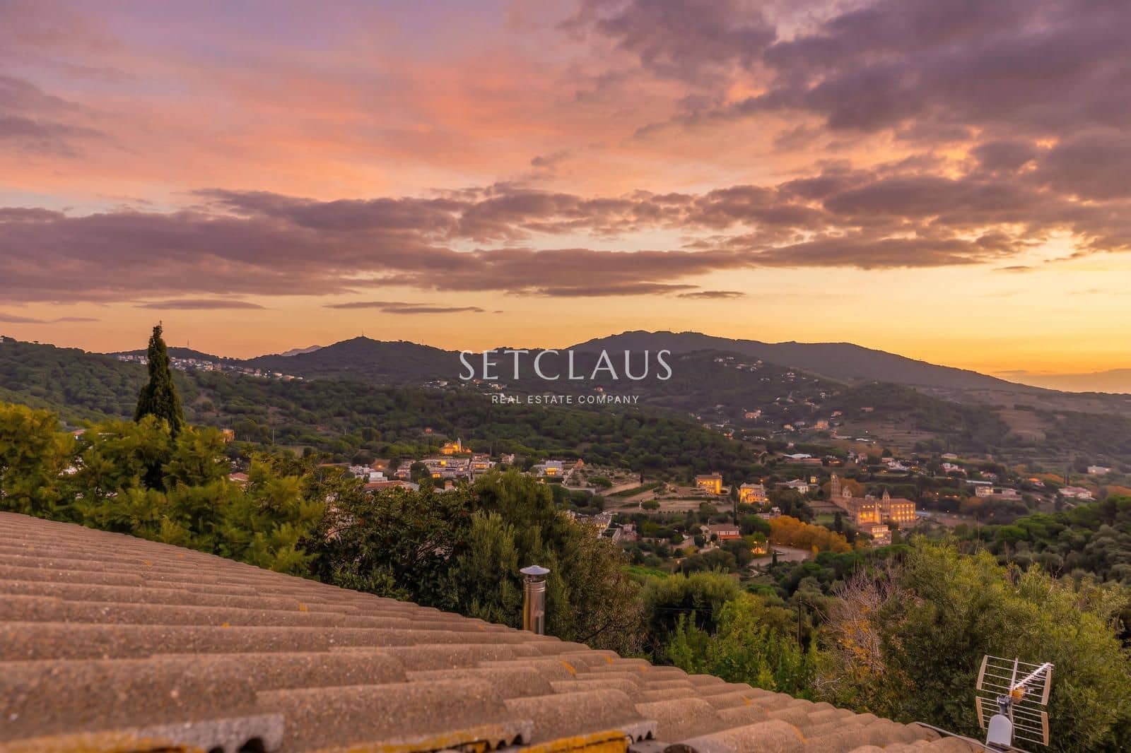 13 quarto Moradia para venda em Alella com piscina - 1 295 000 € (Ref: 9394037)