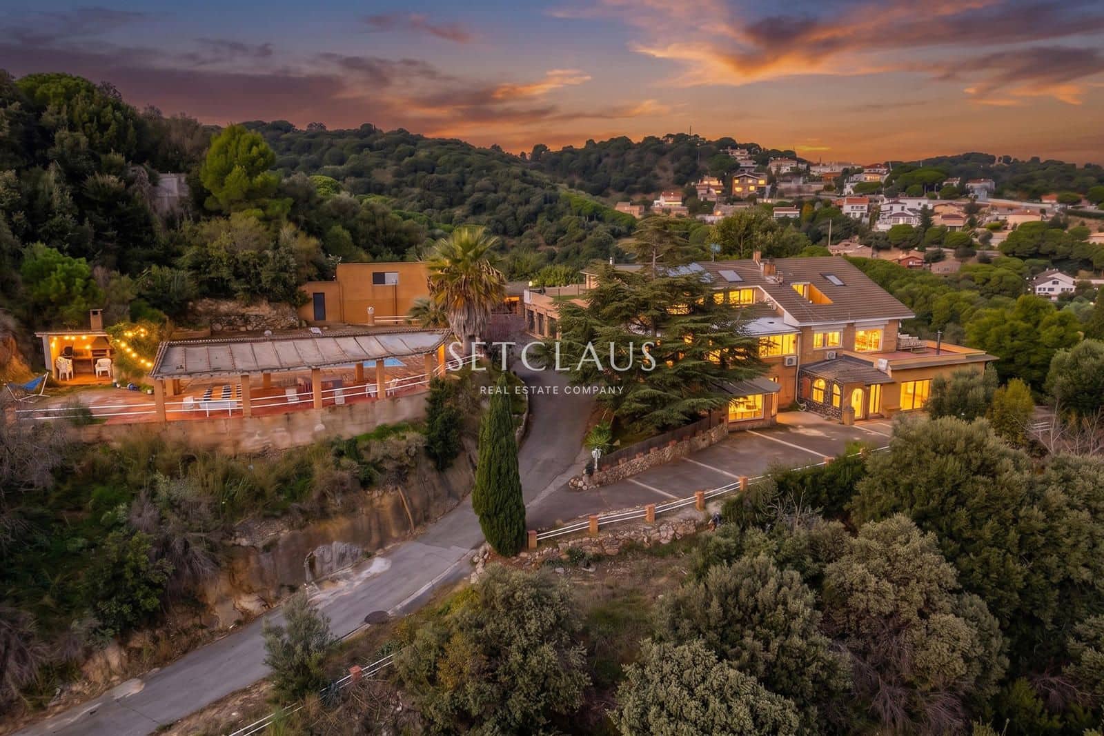 13 quarto Moradia para venda em Alella com piscina - 1 295 000 € (Ref: 9394037)