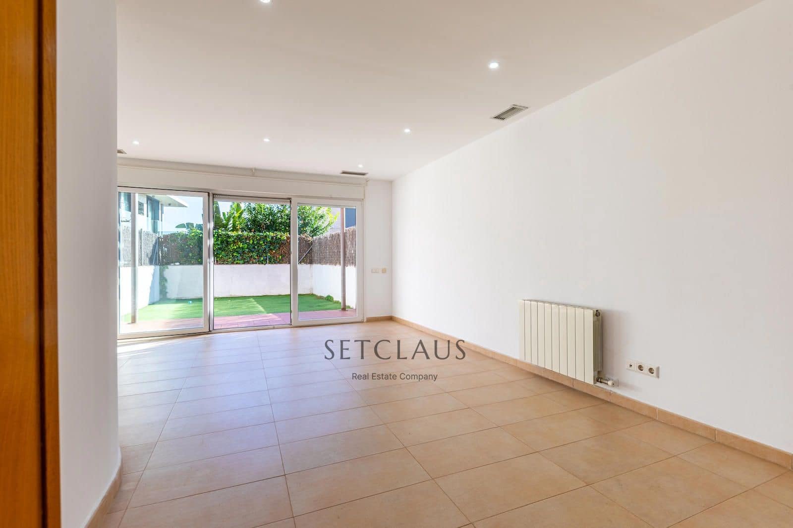 4 soveværelse Byhus til salg i Montgat med garage - € 699.000 (Ref: 9398769)