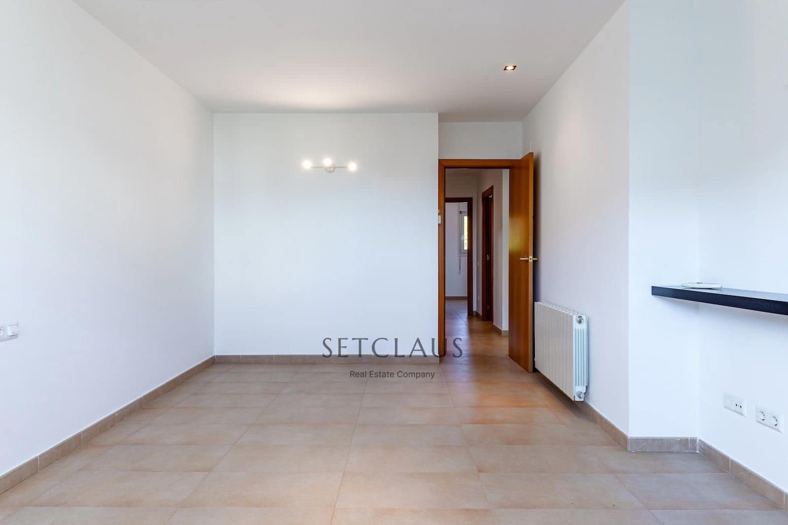 4 soveværelse Byhus til salg i Montgat med garage - € 699.000 (Ref: 9398769)