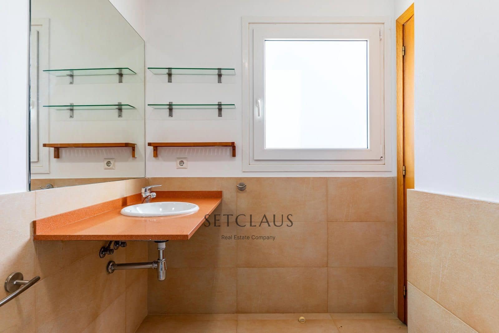 4 soveværelse Byhus til salg i Montgat med garage - € 699.000 (Ref: 9398769)