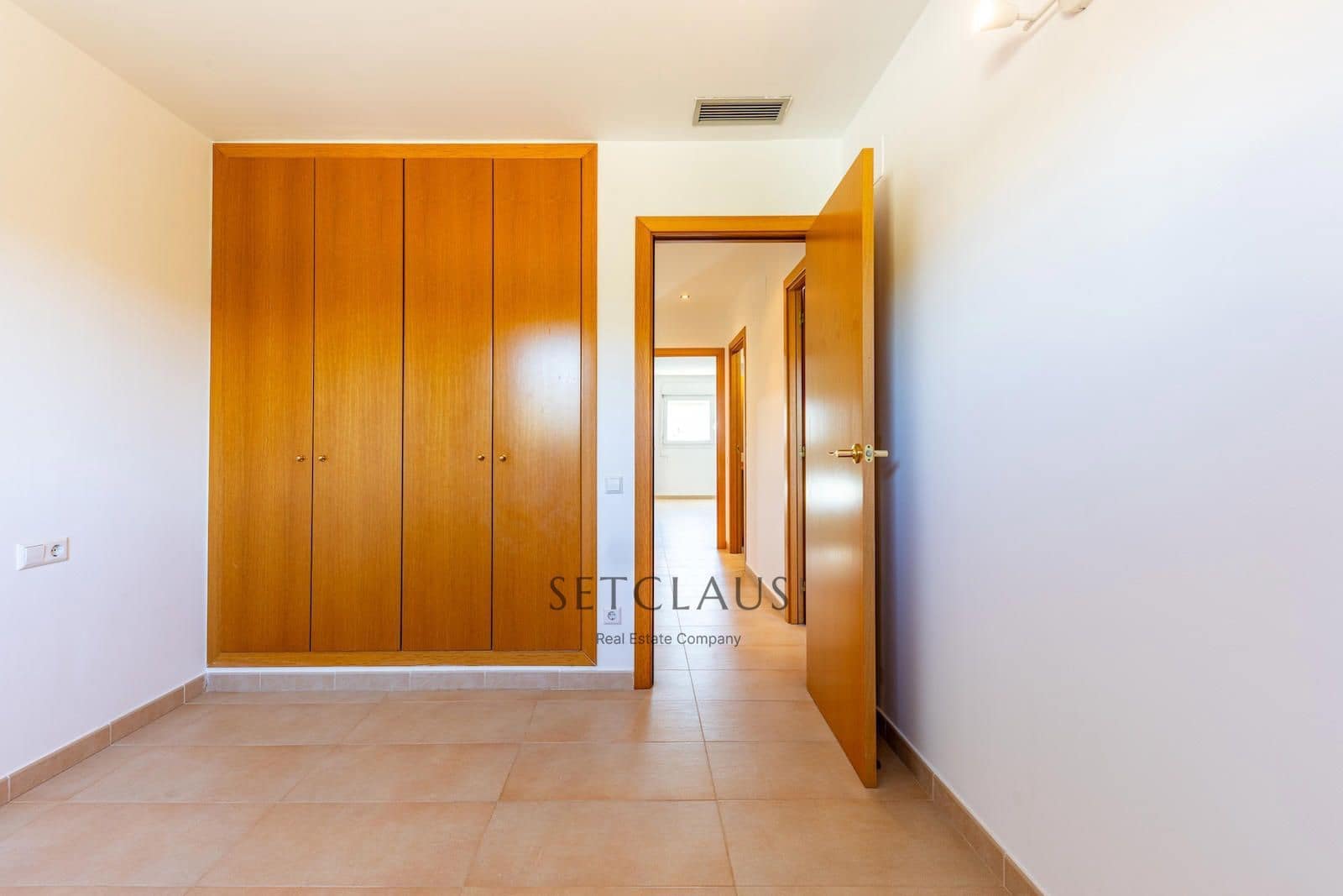 4 soveværelse Byhus til salg i Montgat med garage - € 699.000 (Ref: 9398769)