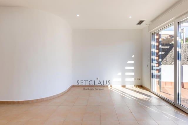 4 soverom Hus til salgs i Montgat med garasje - € 699 000 (Ref: 9398769)