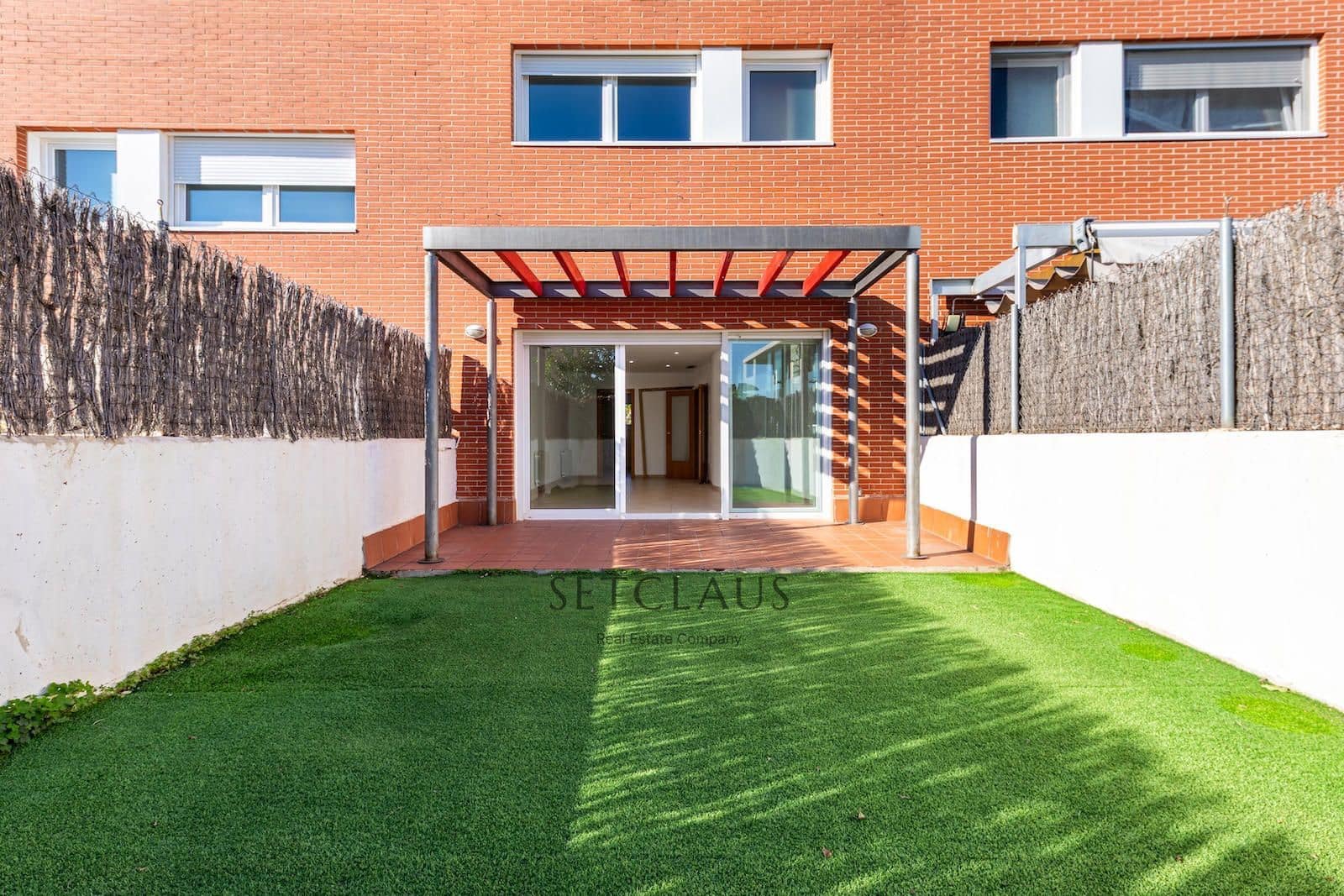 4 soveværelse Byhus til salg i Montgat med garage - € 699.000 (Ref: 9398769)