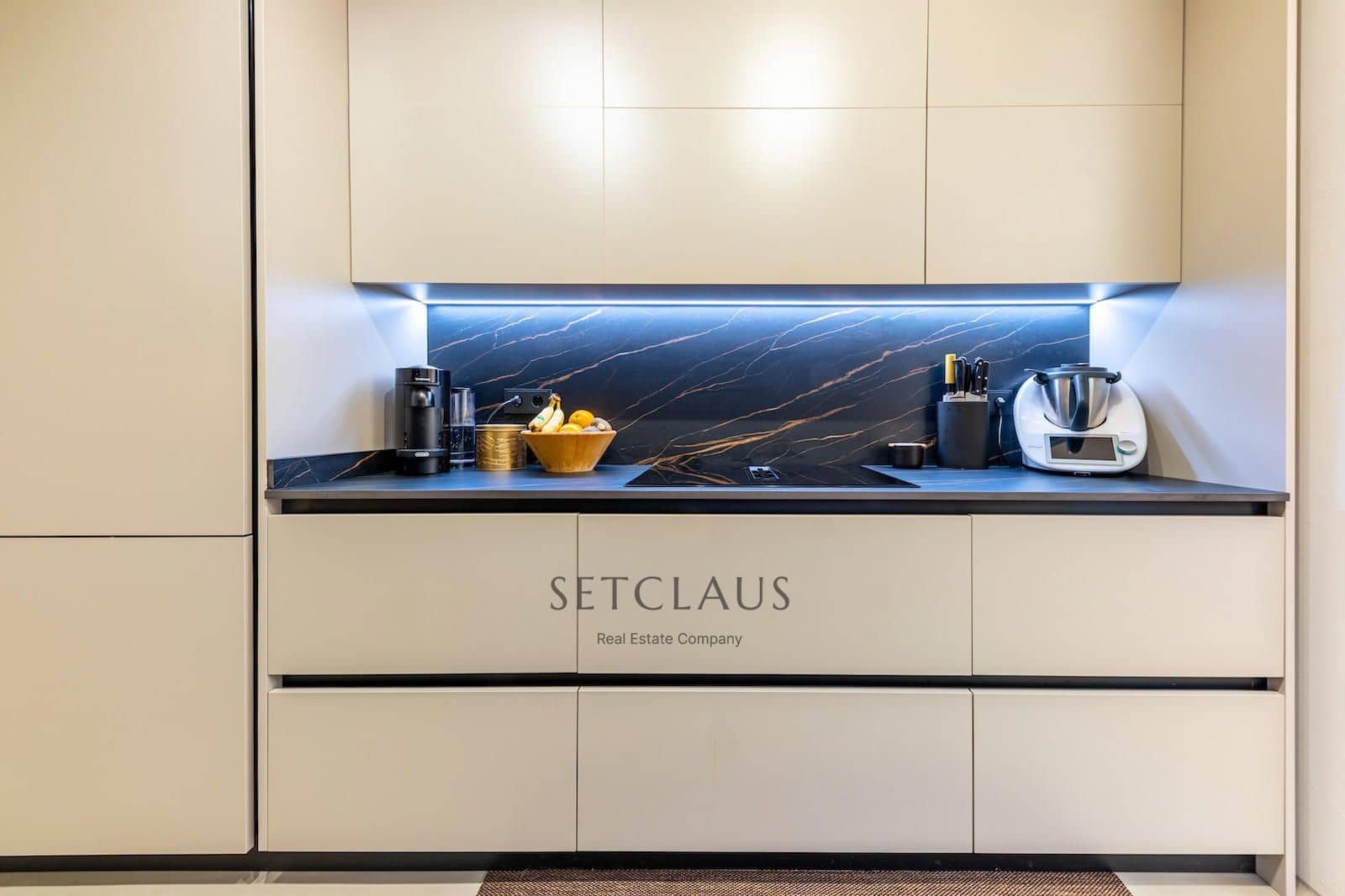 3 makuuhuone Asunto myytävänä paikassa Barcelona kaupunki - 1 660 000 € (Ref: 9400046)