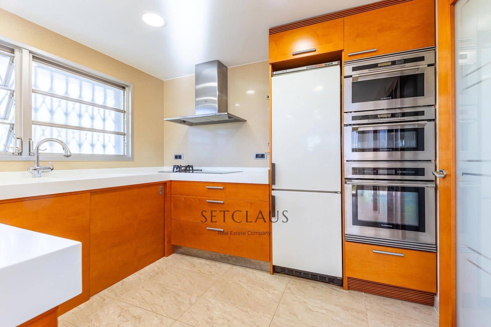 3 bedroom Villa for sale in Mataro with pool garage - € 985,000 (Ref: 9402563)