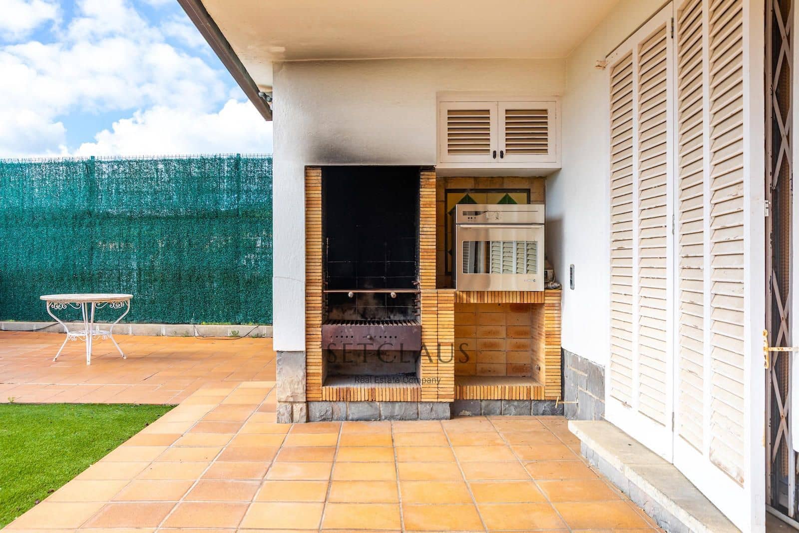 3 bedroom Villa for sale in Mataro with pool garage - € 985,000 (Ref: 9402563)