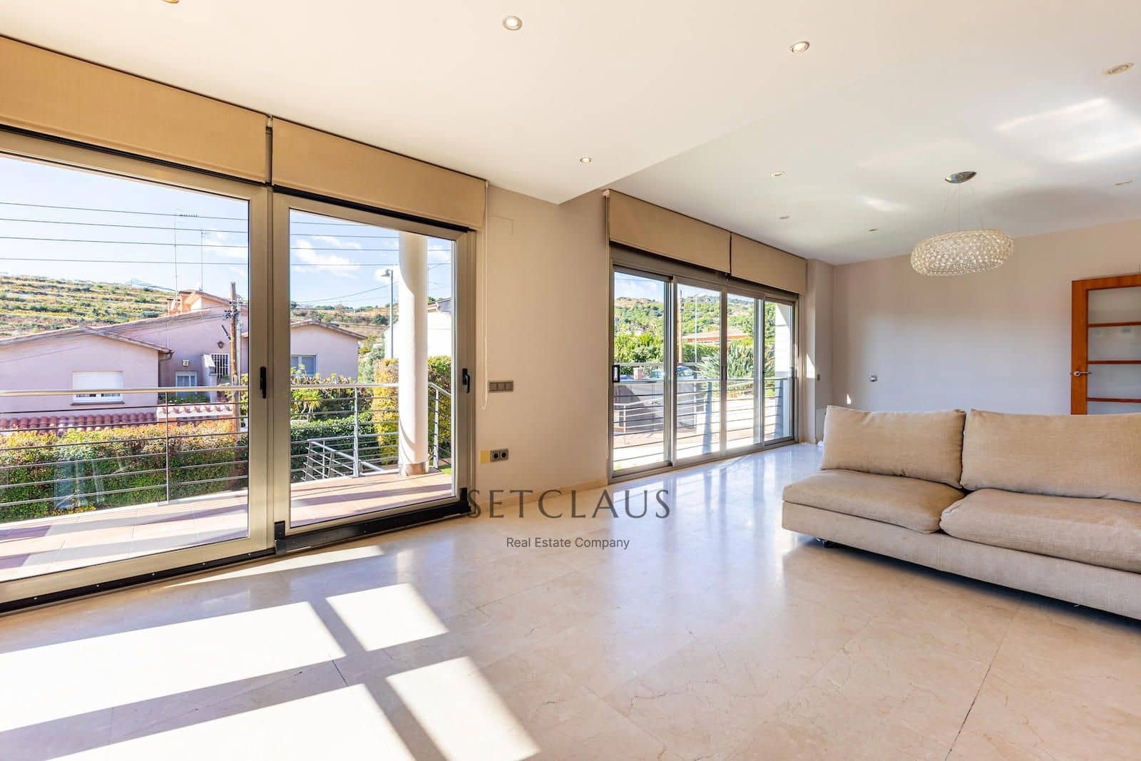 7 bedroom Villa for sale in Alella with pool garage - € 1,200,000 (Ref: 9405888)