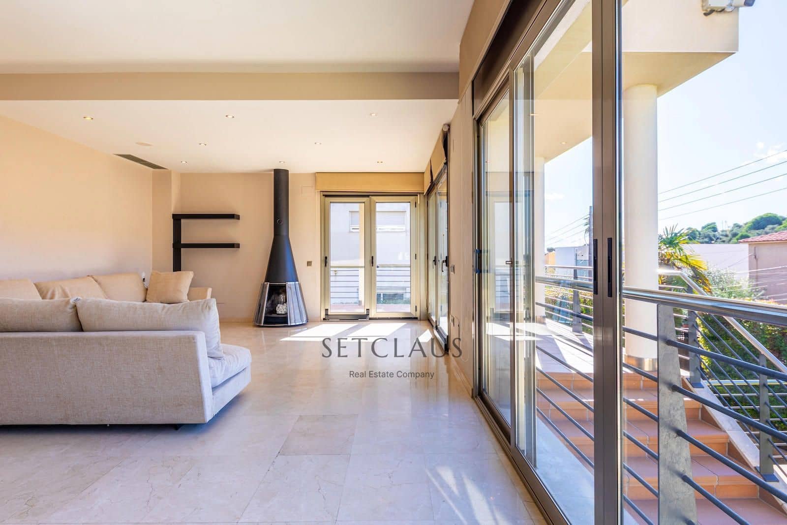 7 bedroom Villa for sale in Alella with pool garage - € 1,200,000 (Ref: 9405888)
