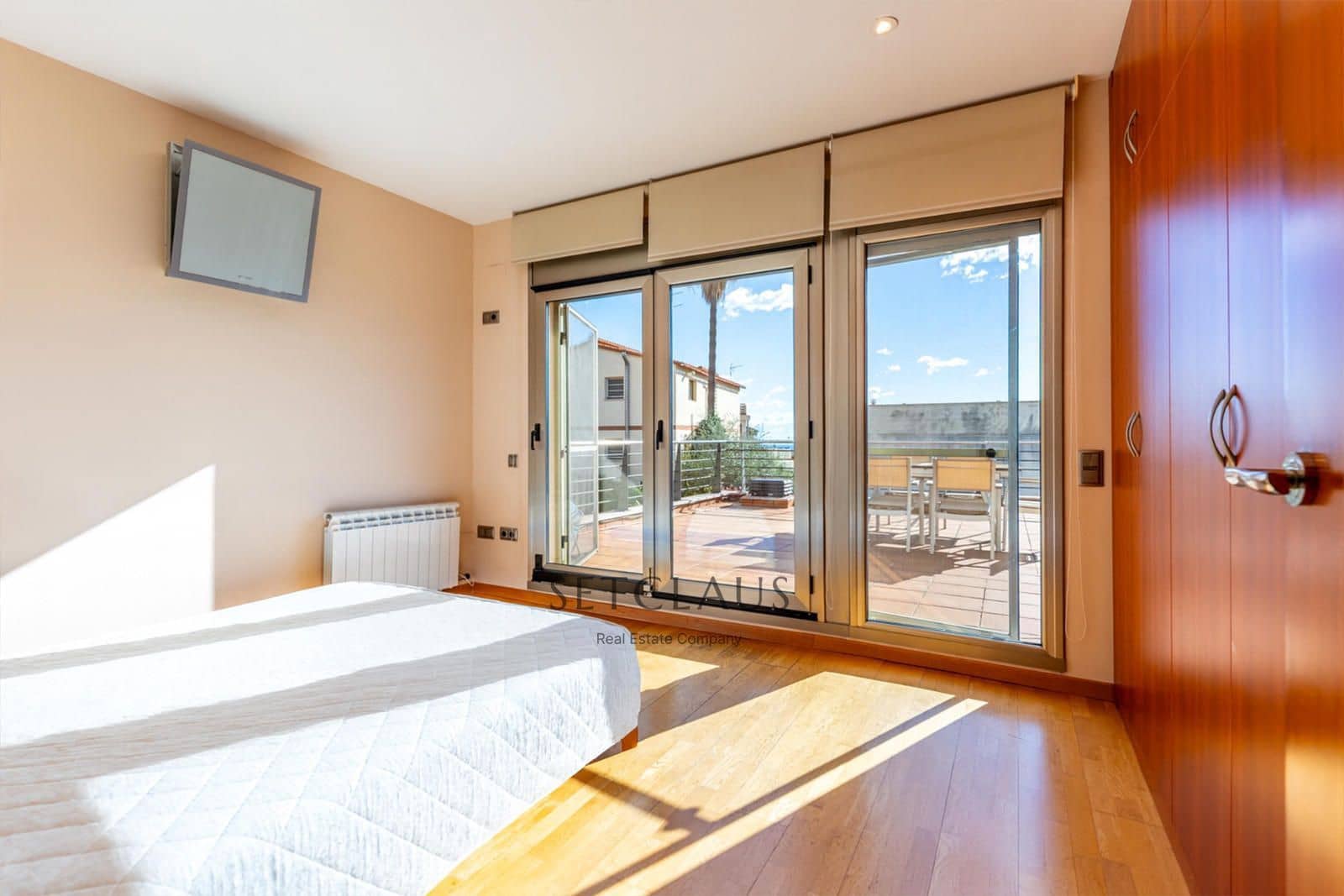 7 bedroom Villa for sale in Alella with pool garage - € 1,200,000 (Ref: 9405888)