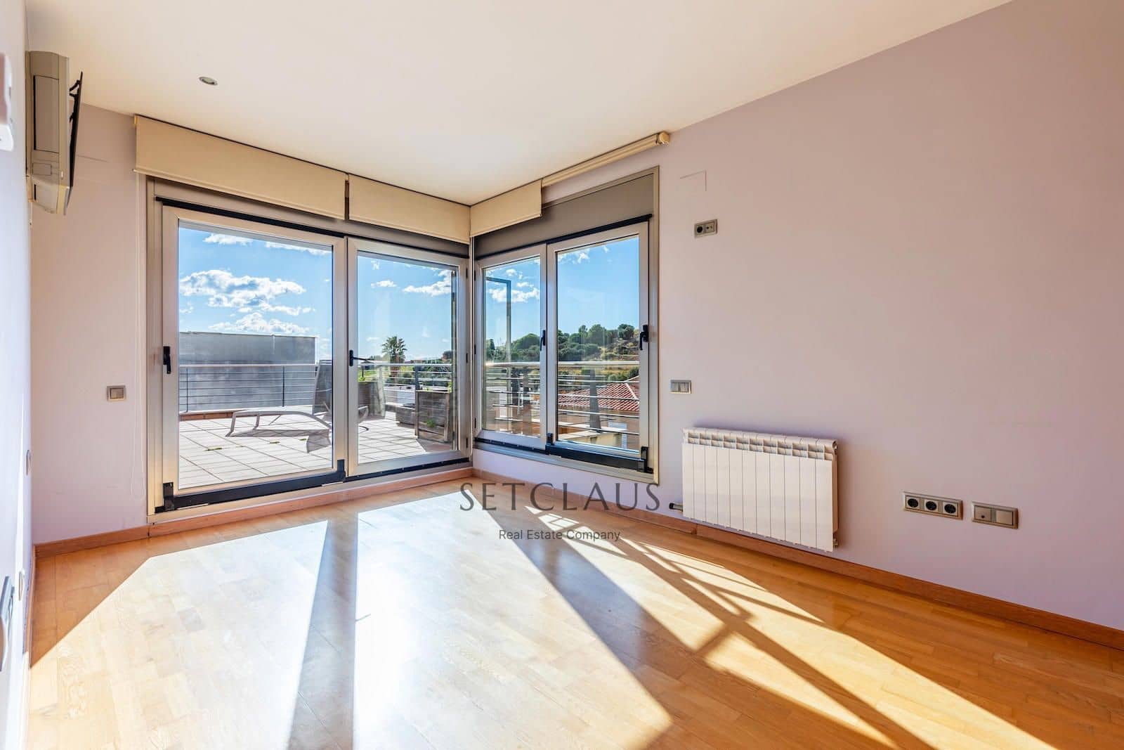 7 bedroom Villa for sale in Alella with pool garage - € 1,200,000 (Ref: 9405888)