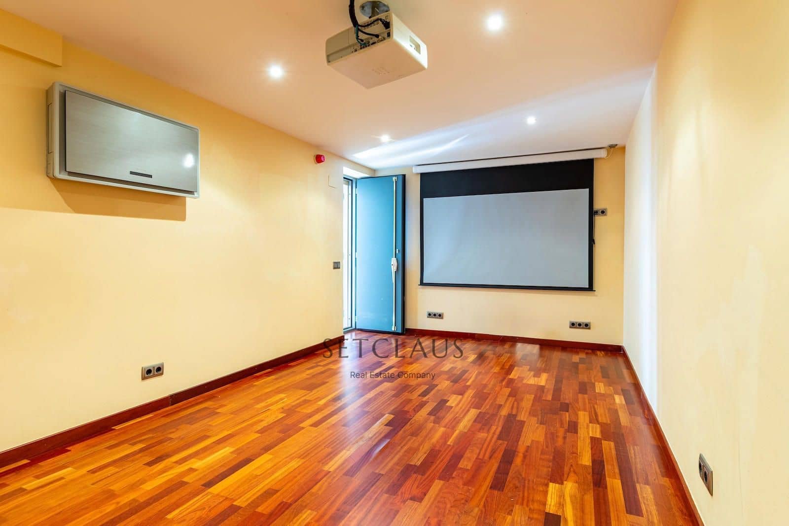 7 bedroom Villa for sale in Alella with pool garage - € 1,200,000 (Ref: 9405888)