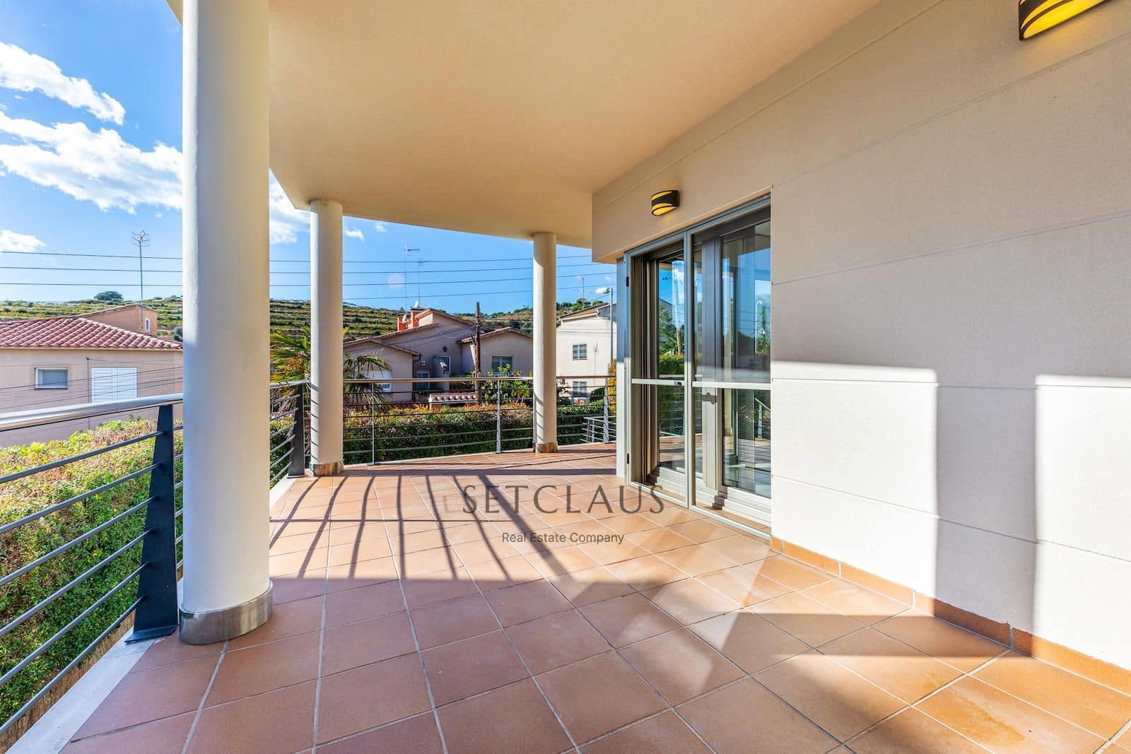 7 bedroom Villa for sale in Alella with pool garage - € 1,200,000 (Ref: 9405888)