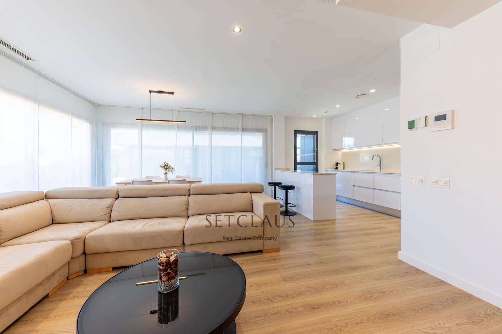 2 soveværelse Lejlighed til salg i El Masnou med swimmingpool - € 590.000 (Ref: 9420479)