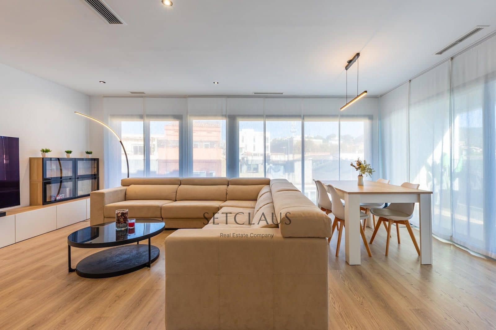 2 soveværelse Lejlighed til salg i El Masnou med swimmingpool - € 590.000 (Ref: 9420479)